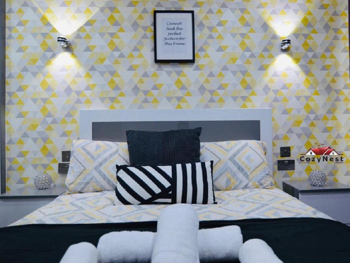 Luxury Self Contained Flat By Cozynest Apartment