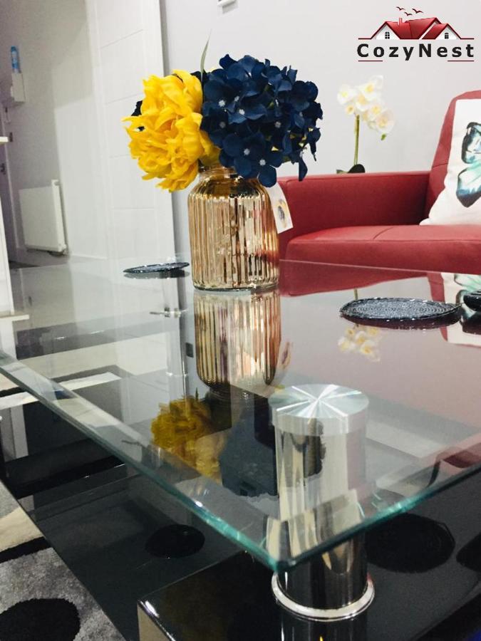 Apartment Luxury Self Contained Flat By Cozynest